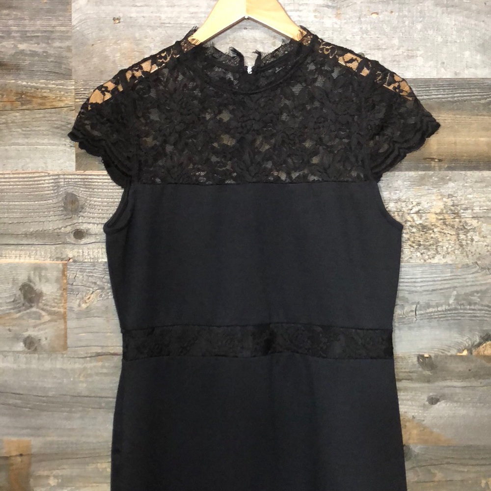 LBD | Alison Andrews | Lace Dress | M - Picture 2 of 8